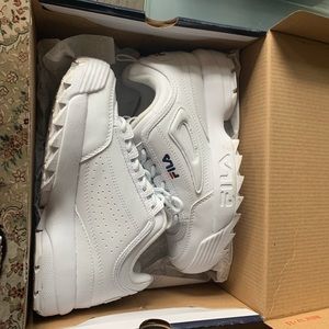Fila disruptors